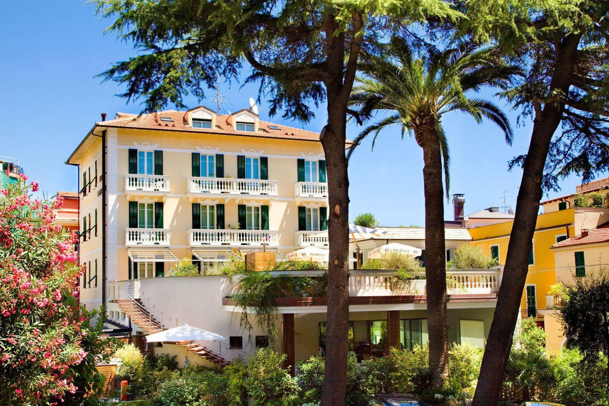 Hotel Lamberti Alassio Exterior photo